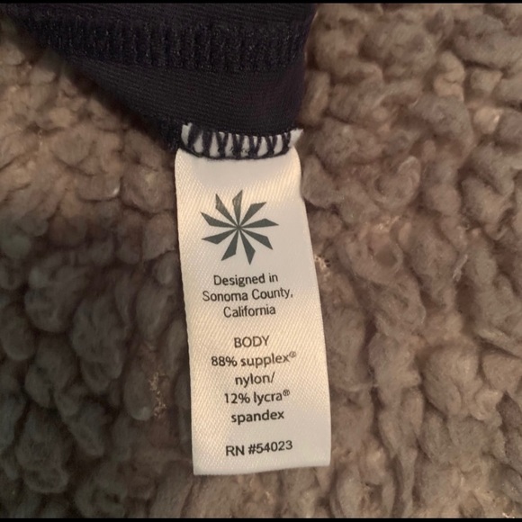 Athleta Full Length Leggings - Picture 5 of 5